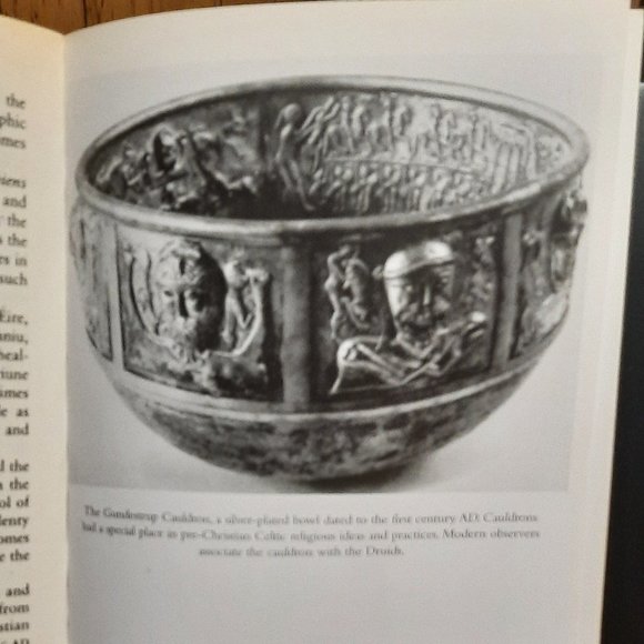 Softcover Book "The Druids" by Peter Berresford Ellis - Picture 7 of 9